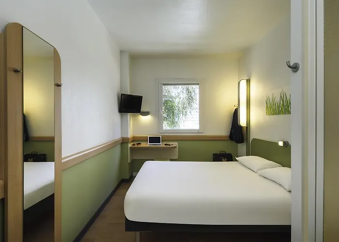 玛拉咖中心宜必思快捷酒店 酒店