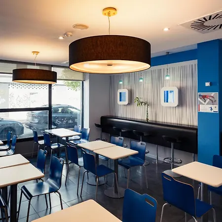 Ibis Budget Centro * Malaga